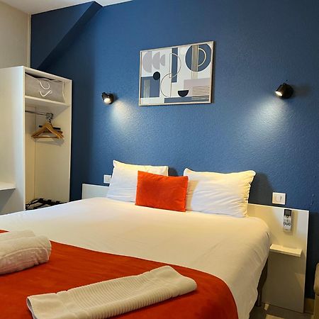 Brit Hotel Du Parc Niort Centre-Parking Gratuit ภายนอก รูปภาพ