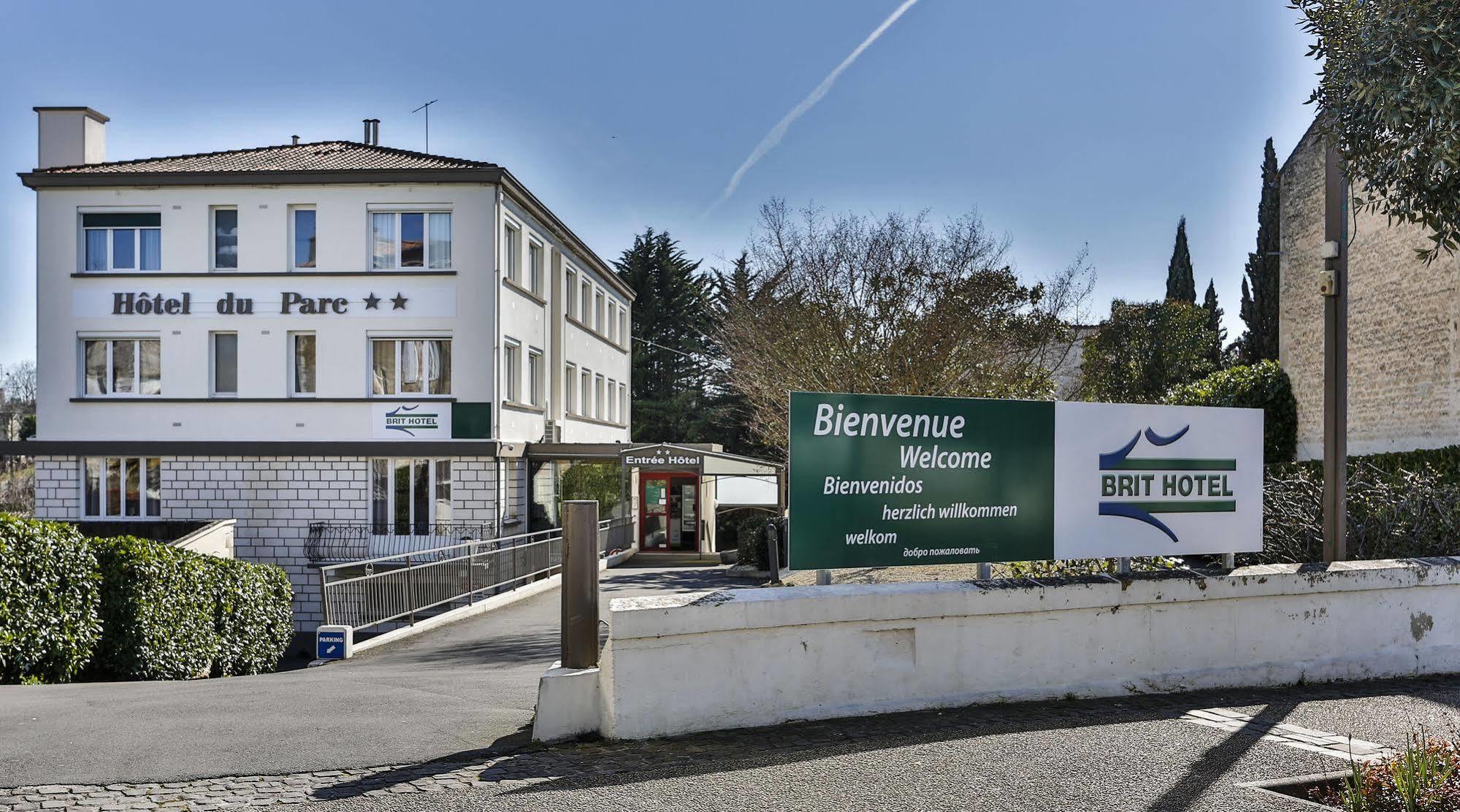 Brit Hotel Du Parc Niort Centre-Parking Gratuit ภายนอก รูปภาพ